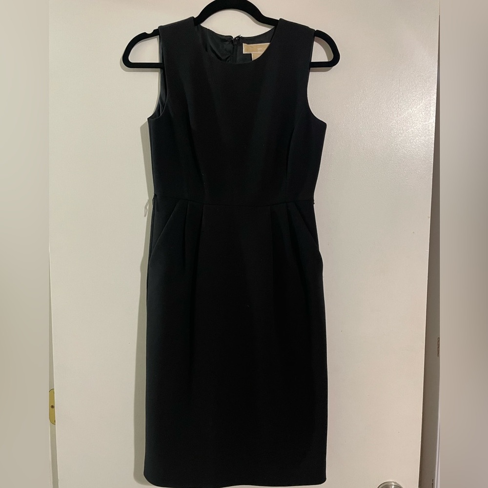 Black dress with pockets